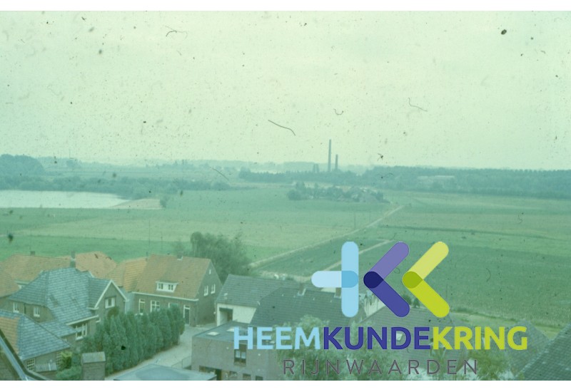 Zicht op Oude Rijn en Dorpsdijk Lobith van uit kerktoren Coll. G.B. Janssen (321)
